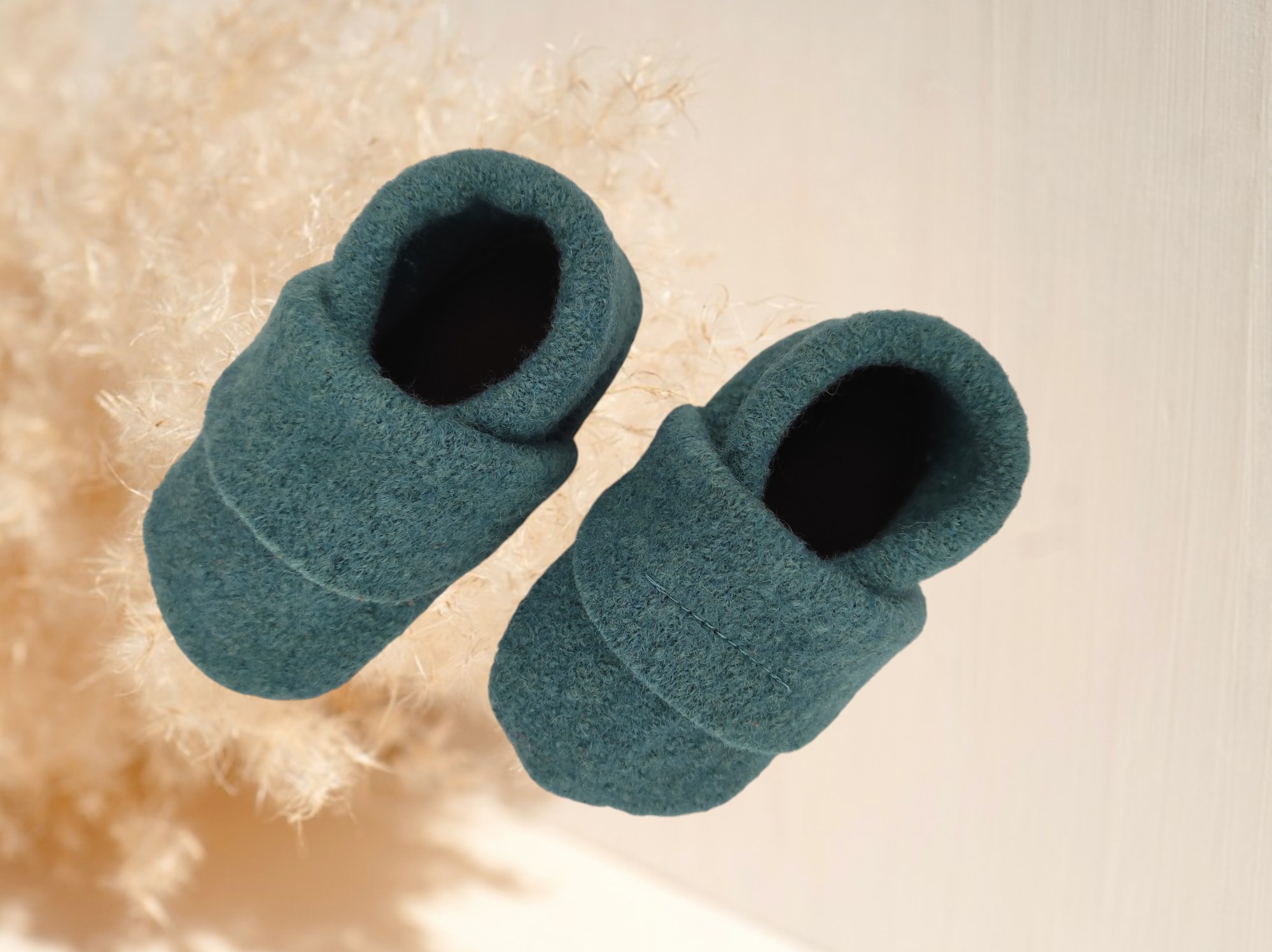 Wollwalkpuschen, Hausschuhe mit Ledersohle, Kitaschuhe Größe 20/21 smaragd