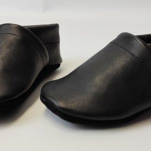 Lederpuschen - Handgefertigt mit Liebe - Größe 18/19 schwarz